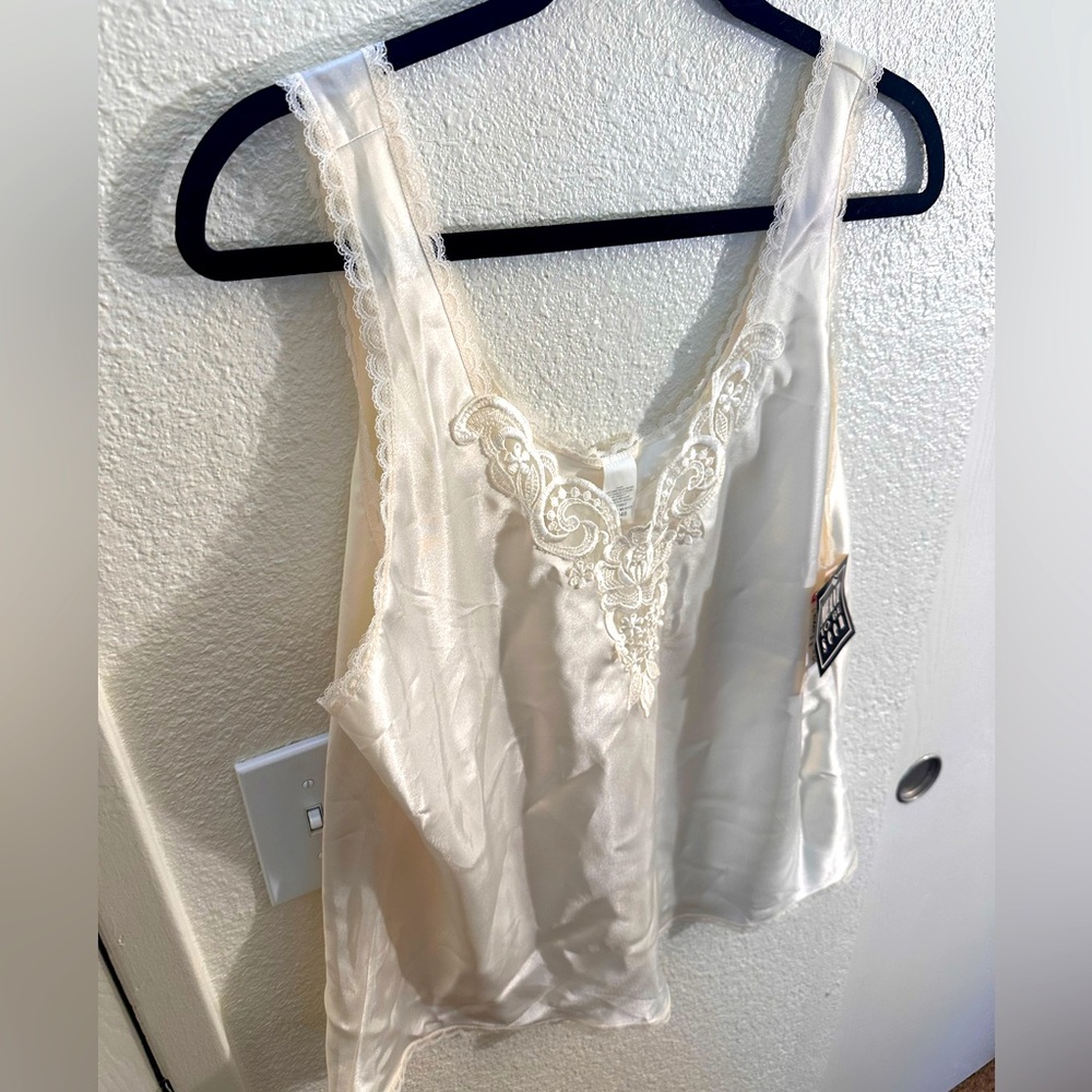 Vintage Sears Cream Satin Top with Lace. NWT. Size 1X.